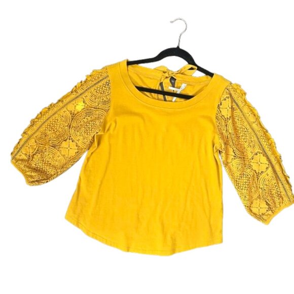 ANTHROPOLOGIE Lace Sleeve Knit Shirt Top Blouse Size Medium - Picture 1 of 7